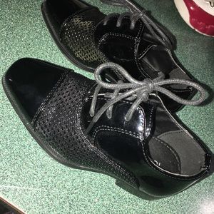 Toddler dress shoes